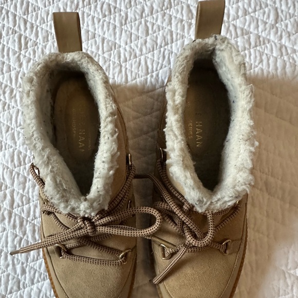 Boots - Picture 8 of 15